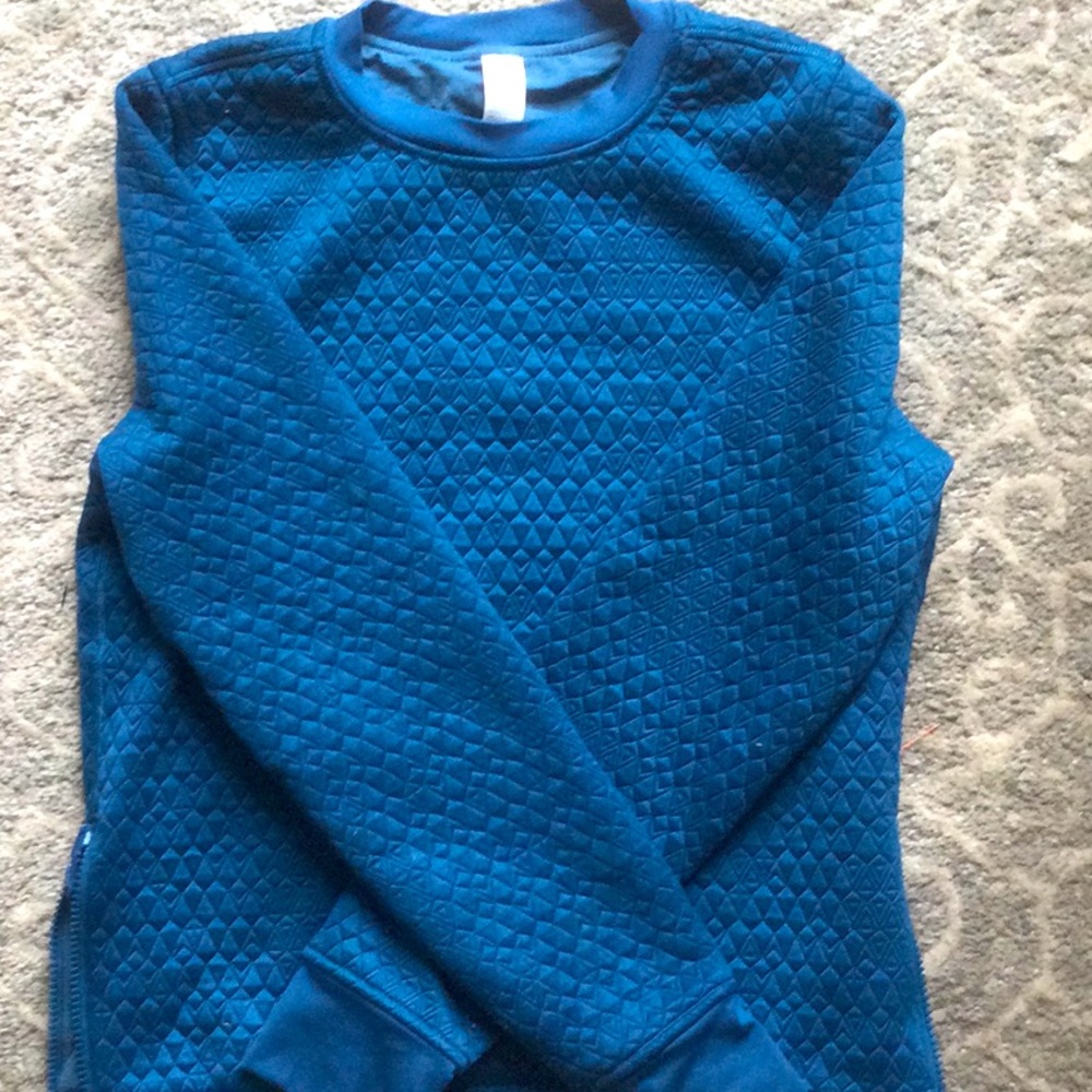 Ivivva quilted girl’s sweatshirt